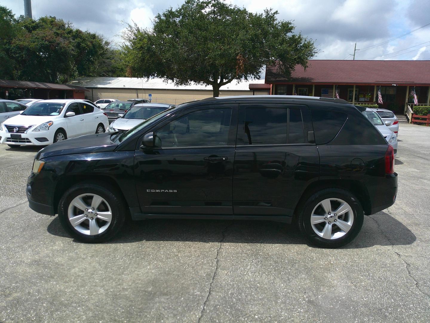 2015 BLACK JEEP COMPASS SPORT (1C4NJDBB0FD) , located at 1200 Cassat Avenue, Jacksonville, FL, 32205, (904) 695-1885, 30.302404, -81.731033 - Photo#1